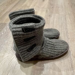 Bearpaw Knit Boots